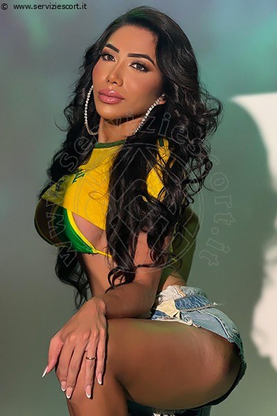 Foto Natyelle Ninfeta  Trans